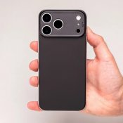 Süti silikon PhoneBack för iPhone 18 Pro - Kolsvart