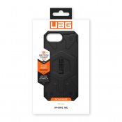 UAG Pathfinder MagSafella iPhonelle 16e:lle - Musta