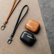 Moshi Pebbo Luxe AirPods 3 -laitteille - Musta