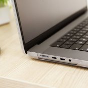 Moshi iGlaze MacBook Pro 16":lle (2021)