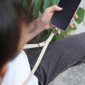 Moshi 2-i-1 håndledd/kroppsrem - Eggnog hvit