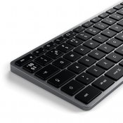 Satechi X3 Trådlöst Tangentbord - Nordisk Layout för 4 Enheter, Justerbara Bakgrundsbelysta Tangenter, Lång Batteritid - För App