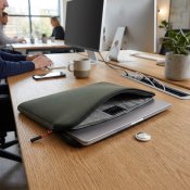 Pipetto Classic Fit Sleeve for MacBook Pro 14/Air 13.6 - Millitary Green Military Green
