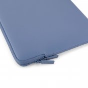 Pipetto Classic Fit-fodral för MacBook Neo - Lavendel