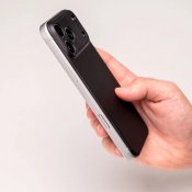 Süti Silicone PhoneBack för iPhone 18 Pro Max - Kolsvart