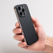 PhoneBack | iPhone 17 Pro Max | NanoLeather | korpinmusta - Korpinmusta