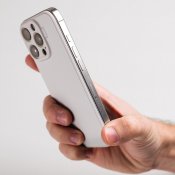 Süti Silicone PhoneBack för iPhone 17 Pro Max - Varmgrå