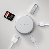 Satechi OntheGo™ 5-i-1-multiportadapter för MacBook Neo - Silver