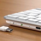 Satechi EX1 Slim Wireless Keyboard med nordisk layout - Sølv