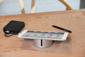 Just Mobile AluCup Grande - Ilmeinen säilytyspaikka iPhonelle tai iPad Minille. - Blå