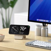 Satechi OntheGo™ Qi2 5K magneettinen virtalähde jalustan kanssa - Hiekka