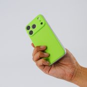Süti silikoninen PhoneBack iPhone 18 Pro Maxille - Call Me Limey