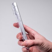 Süti PhoneBack iPhone 18 Pro Maxille - Läpinäkyvä UV