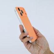 Süti Silicone PhoneBack for iPhone 18 Pro - Cosmic Orange
